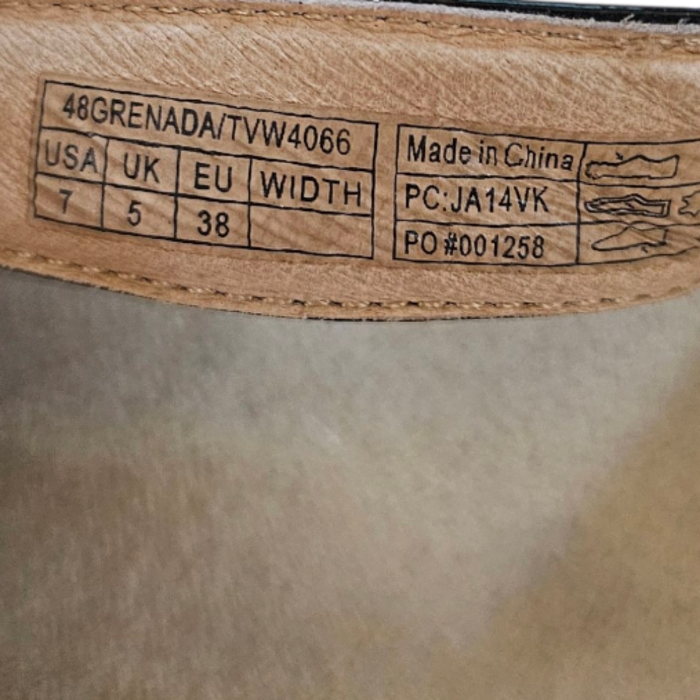 Vionic Grenada Women's Black and Tan Sandals Size 7 LIKE NEW NO BOX - Picture 6 of 8